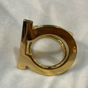 Salvatore Ferragamo Gold Tone Gancini Scarf Ring 💛